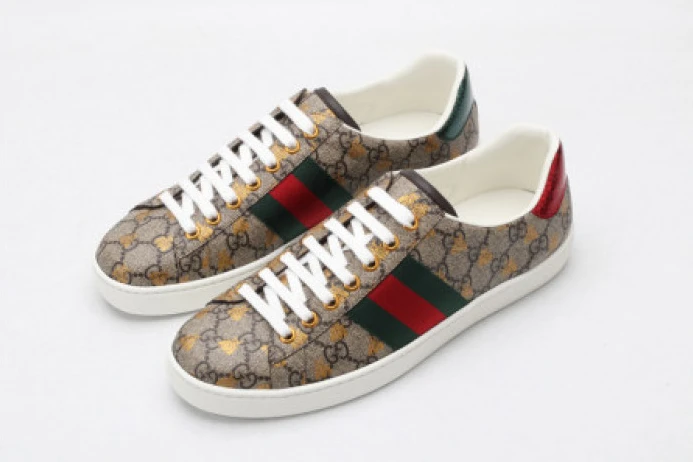 Fashionable GUCC ACE EMBROIDERED LOW-TOP SNEAKER 548950 9N020 2926