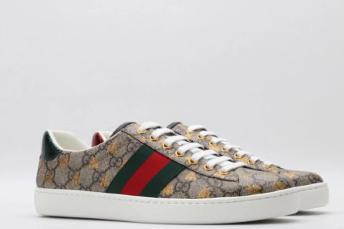 Fashionable GUCC ACE EMBROIDERED LOW-TOP SNEAKER 548950 9N020 2926