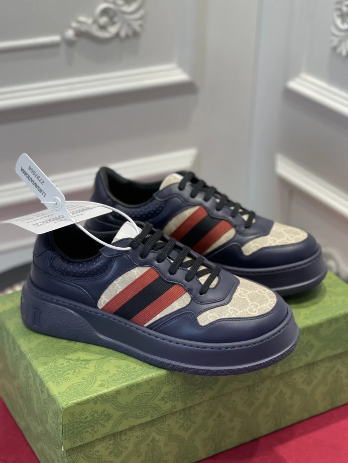 Fashionable GUCC LOW-TOP SNEAKER 2865