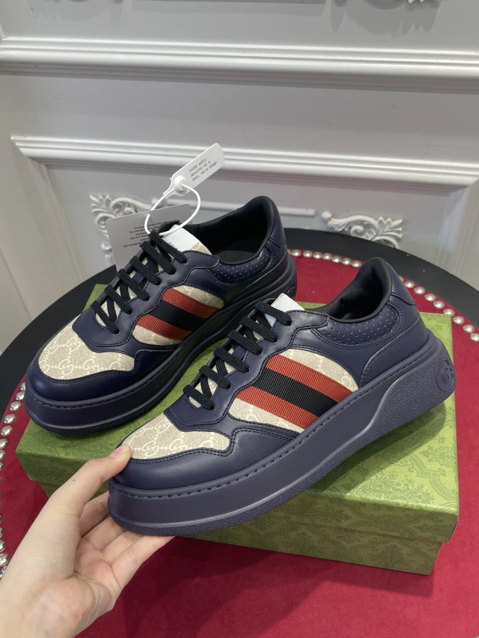 Fashionable GUCC LOW-TOP SNEAKER 2865