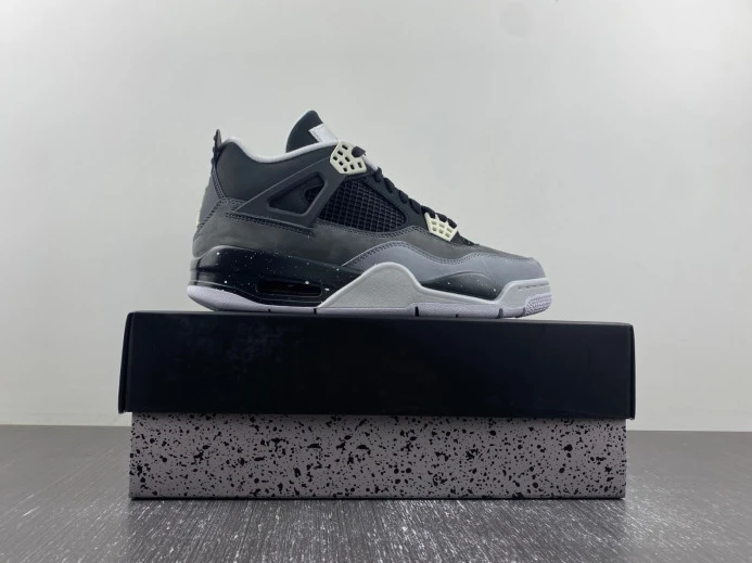 Fashionable Jordan 4 Retro Fear Pack (2013) 626969- 580