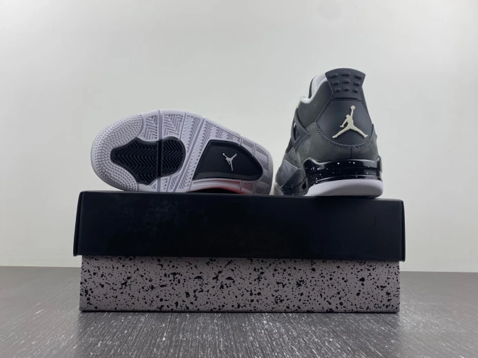 Fashionable Jordan 4 Retro Fear Pack (2013) 626969- 580