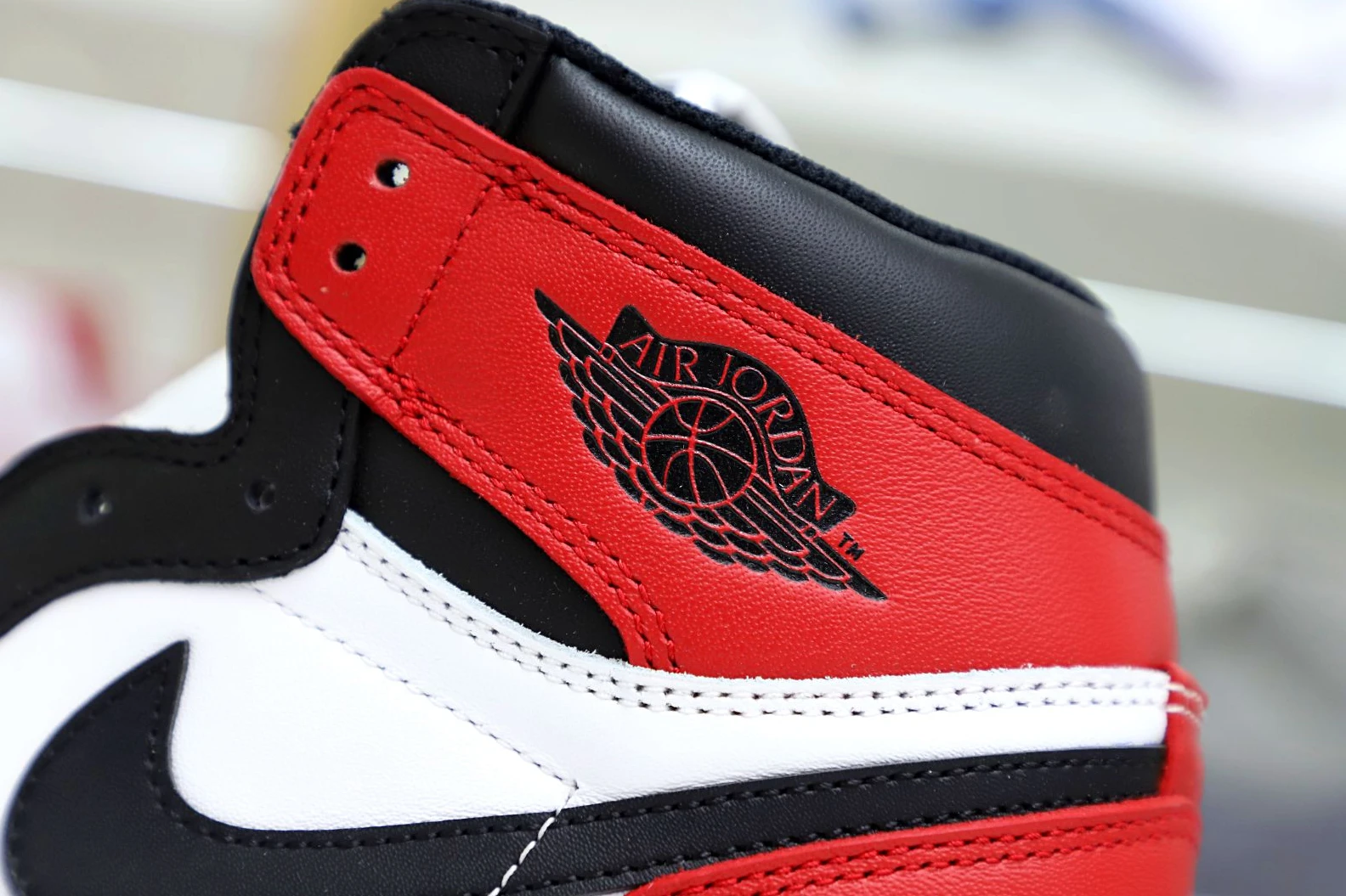 Fashionable Kimikick Air Jordan 1 Retro Black Toe (2016) 1962