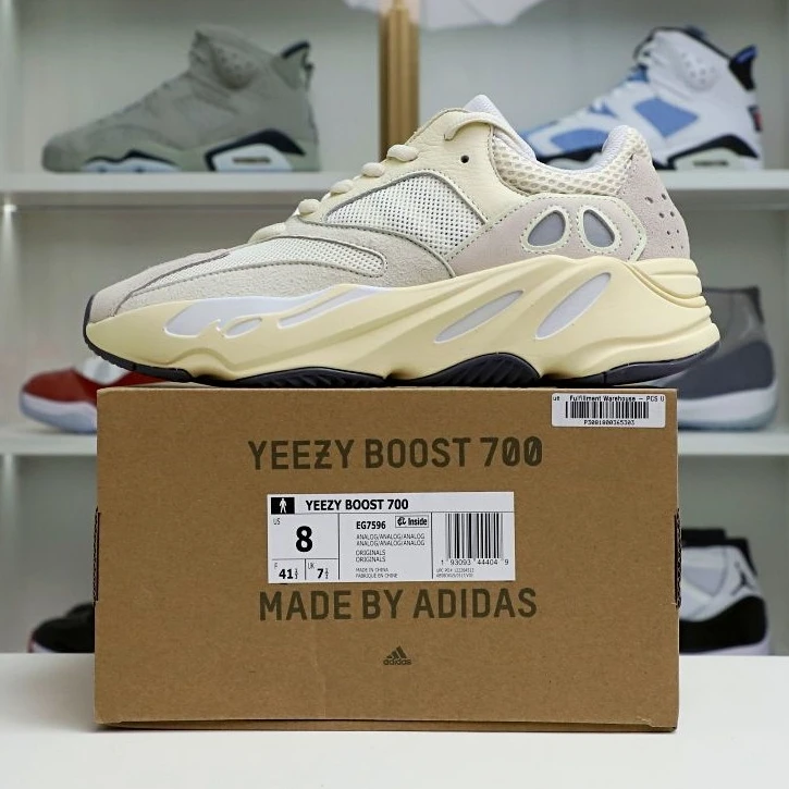 Fashionable Kimikick YEEZY BOOST 700 'ANALOG' 15