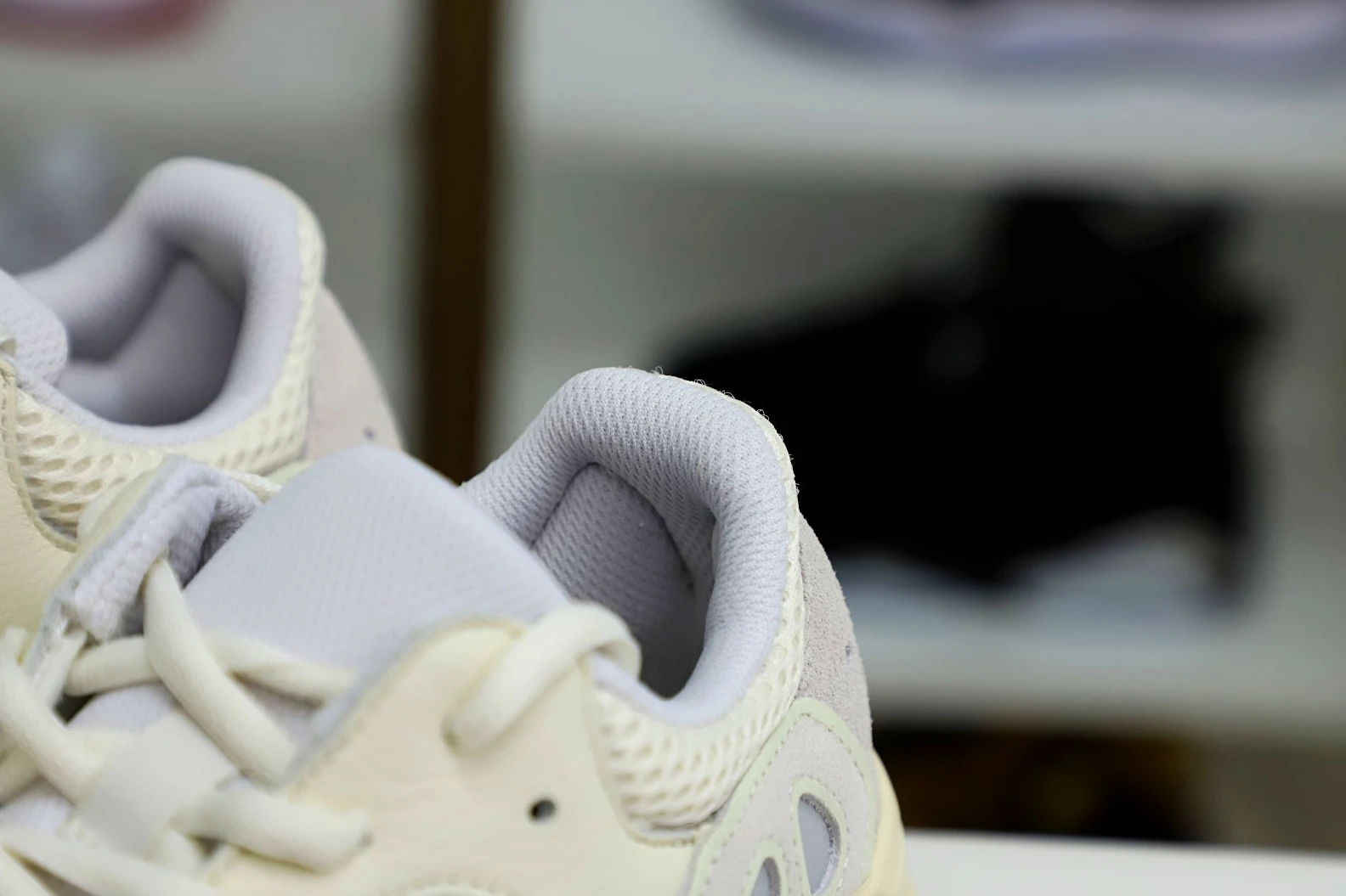 Fashionable Kimikick YEEZY BOOST 700 'ANALOG' 15