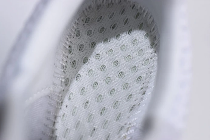 Fashionable ad*s futurecraft 4d white bd 196