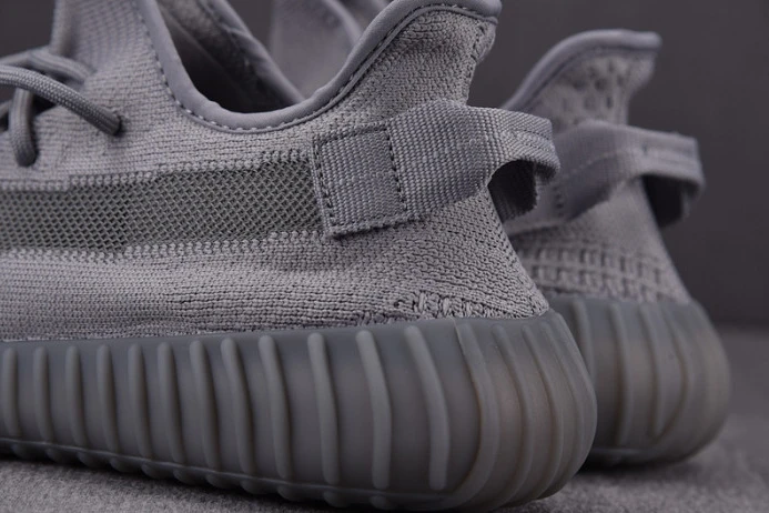 Fashionable ad*s yeezy 350 boost v2‘space ash’ if 116