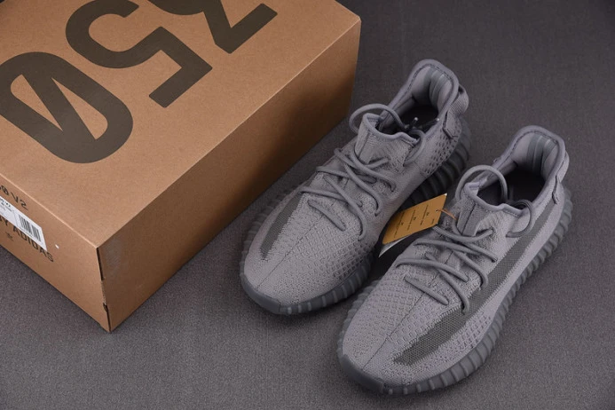 Fashionable ad*s yeezy 350 boost v2‘space ash’ if 116