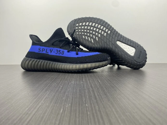 Fashionable ad*s yeezy boost 350 v2 ''dazzling blue'' gy 119
