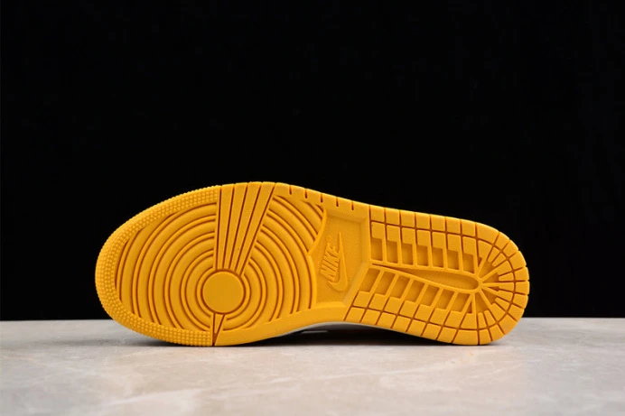 Fashionable air jordan 1 retro high yellow ochre 555088- 1599