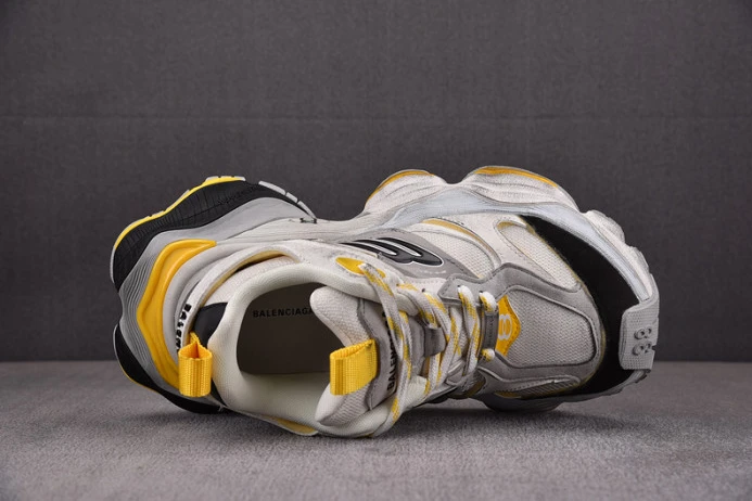 Fashionable cargo sneaker grey black yellow 784341w2mv 2240