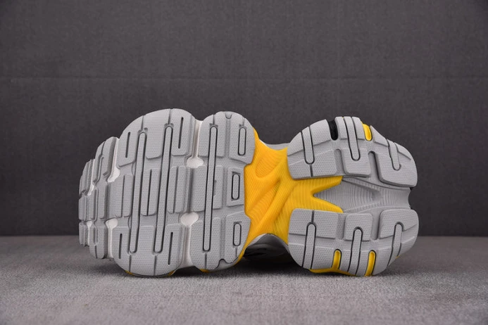 Fashionable cargo sneaker grey black yellow 784341w2mv 2240