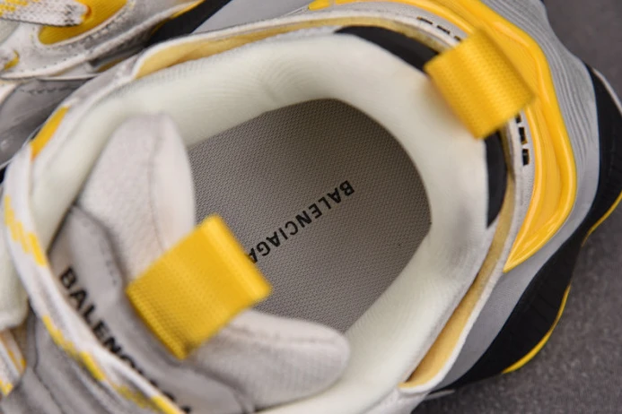 Fashionable cargo sneaker grey black yellow 784341w2mv 2240