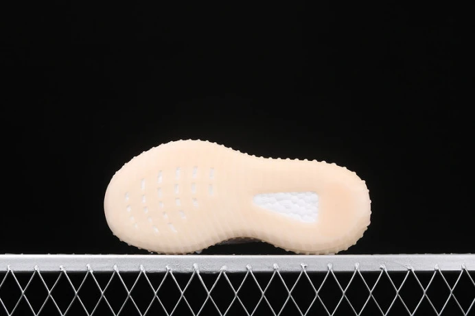 Fashionable kids ad*s yeezy boost 350 v2 synth “non-reflective” 168