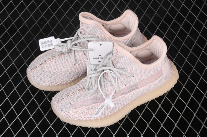Fashionable kids ad*s yeezy boost 350 v2 synth “non-reflective” 168