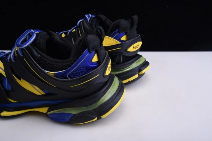 Fashionable sneaker tess.s.gomma 2099