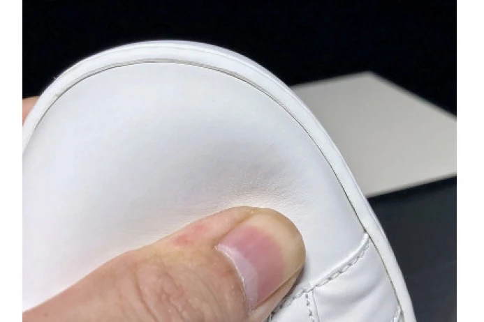 GUCC ACE EMBROIDERED LOW-TOP SNEAKER WHITE WITH LOGO SmartChoice 2915