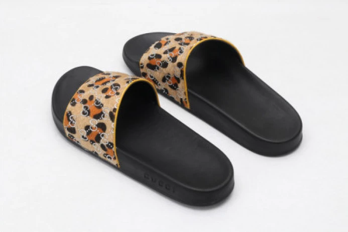 GUCC SLIPPERS LEOPARD PRINT DailyWear 2940