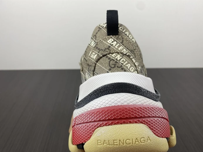 GUCC*BLCG TRIPLE S SNEAKER 677192 ULZ10 StreetReady 2505