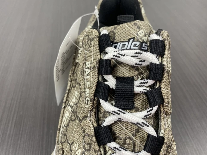GUCC*BLCG TRIPLE S SNEAKER 677192 ULZ10 StreetReady 2505
