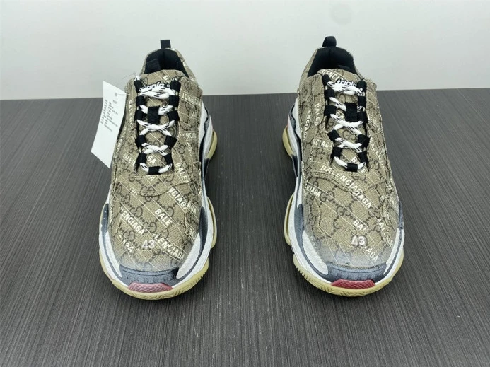 GUCC*BLCG TRIPLE S SNEAKER 677192 ULZ10 StreetReady 2505