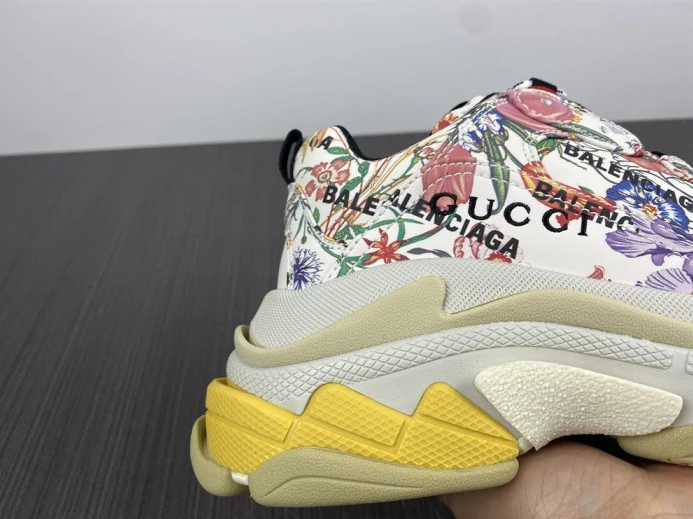GUCC*BLCG TRIPLE S SNEAKER 677195 UL110 SmartChoice 2499