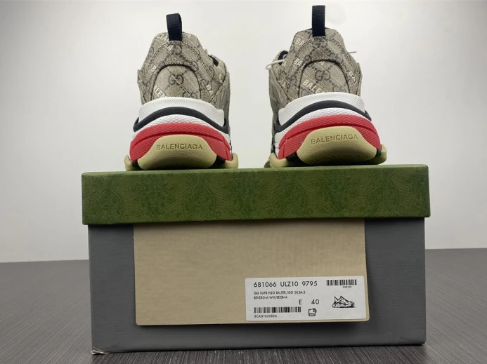 GUCC*BLCG TRIPLE S SNEAKER 681066 ULZ10 HighQuality 2496