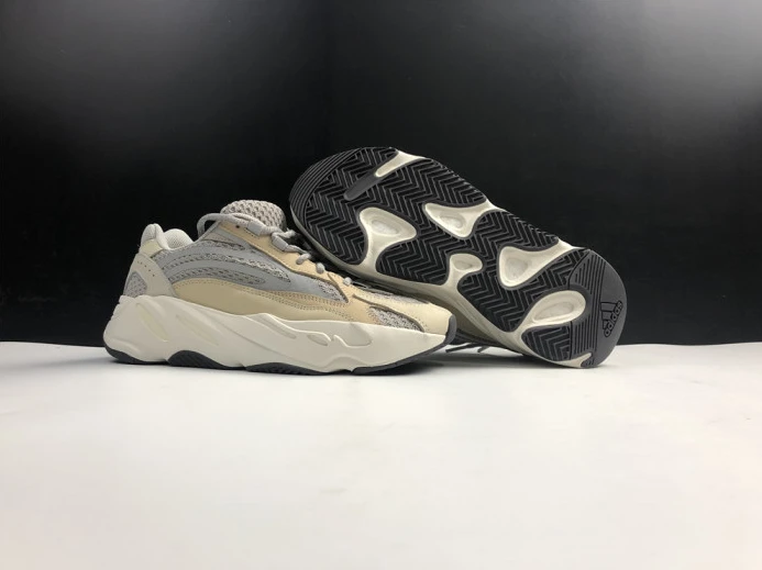GoAnywhere Adidas Yeezy Boost 700 V2 Cream Cream GY 370