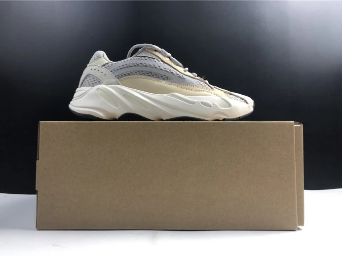 GoAnywhere Adidas Yeezy Boost 700 V2 Cream Cream GY 370
