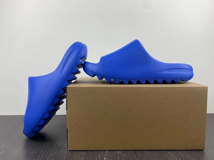 GoAnywhere Adidas Yeezy Slide Azure ID 389