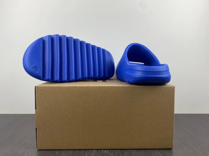 GoAnywhere Adidas Yeezy Slide Azure ID 389