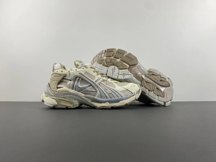 GoAnywhere BLCG RUNNER SNEAKER 772767 W3RNY 2402