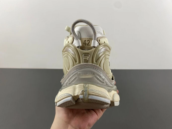 GoAnywhere BLCG RUNNER SNEAKER 772767 W3RNY 2402