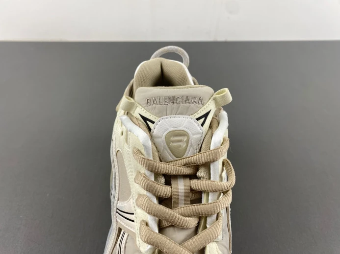 GoAnywhere BLCG RUNNER SNEAKER 772767 W3RNY 2402