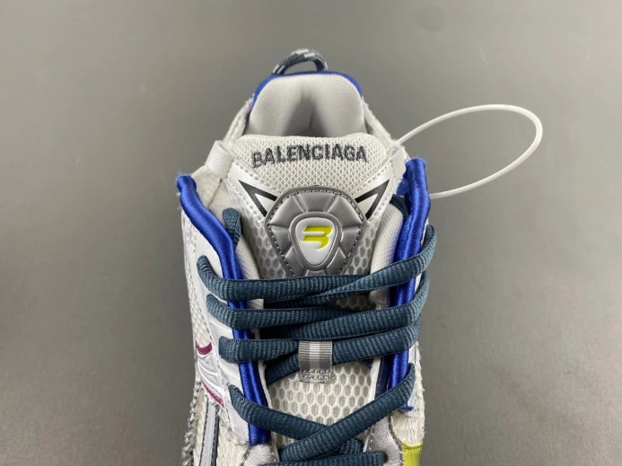 GoAnywhere BLCG RUNNER SNEAKER 772774 W3RNY 2406