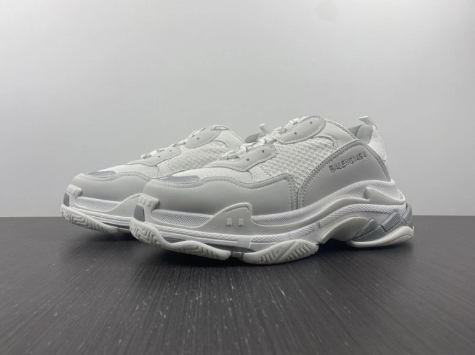 GoAnywhere BLCG TRIPLE S SNEAKER 536737 W2F54 2488