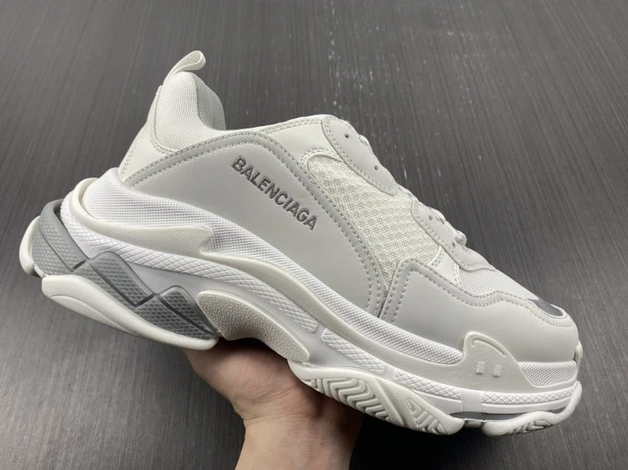 GoAnywhere BLCG TRIPLE S SNEAKER 536737 W2F54 2488