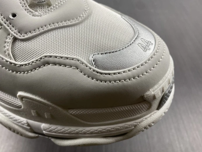GoAnywhere BLCG TRIPLE S SNEAKER 536737 W2F54 2488