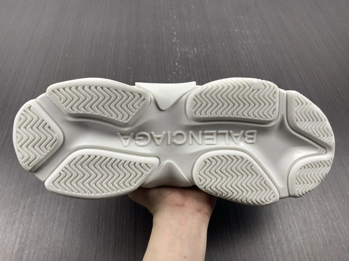 GoAnywhere BLCG TRIPLE S SNEAKER 536737 W2F54 2488