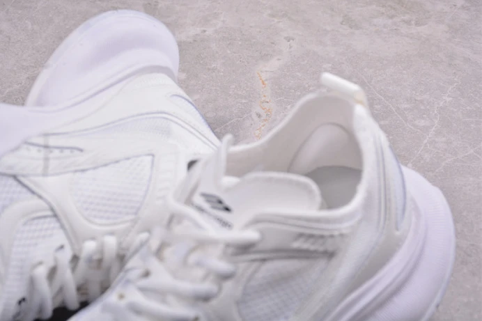 GoAnywhere Ba*len*cia*ga circuit sneaker wflgy 2238