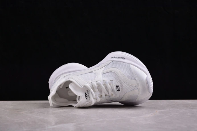 GoAnywhere Ba*len*cia*ga circuit sneaker wflgy 2238