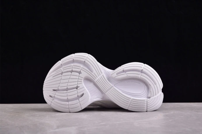 GoAnywhere Ba*len*cia*ga circuit sneaker wflgy 2238