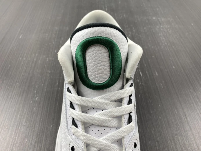 GoAnywhere Jordan 3 Retro Oregon Ducks Pit Crew White 939