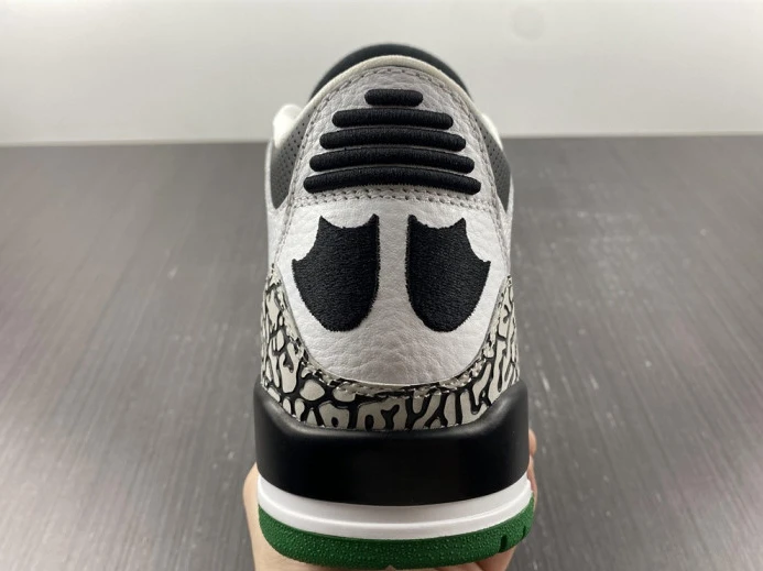 GoAnywhere Jordan 3 Retro Oregon Ducks Pit Crew White 939