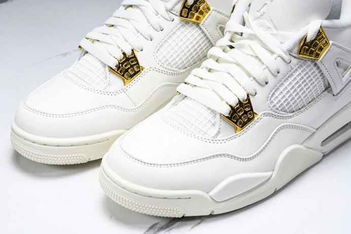 GoAnywhere Jordan 4 Retro Metallic Gold AQ9129- 541