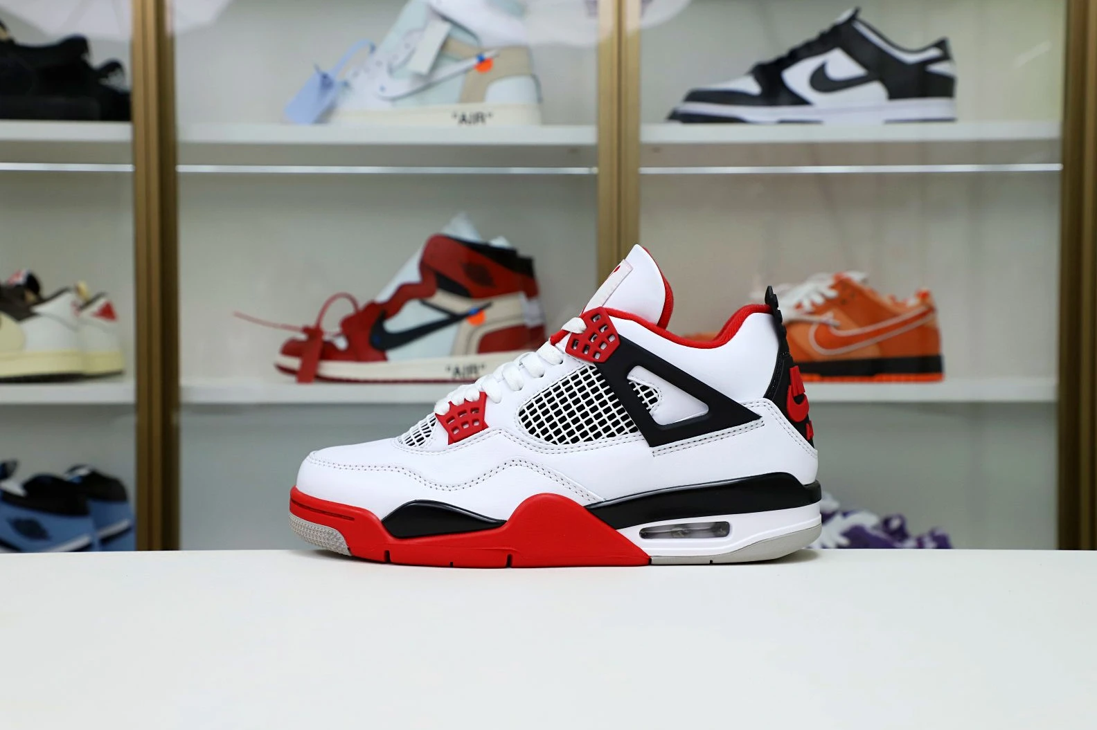 GoAnywhere Kimikick AIR JORDAN 4 RETRO 'FIRE RED' 2001
