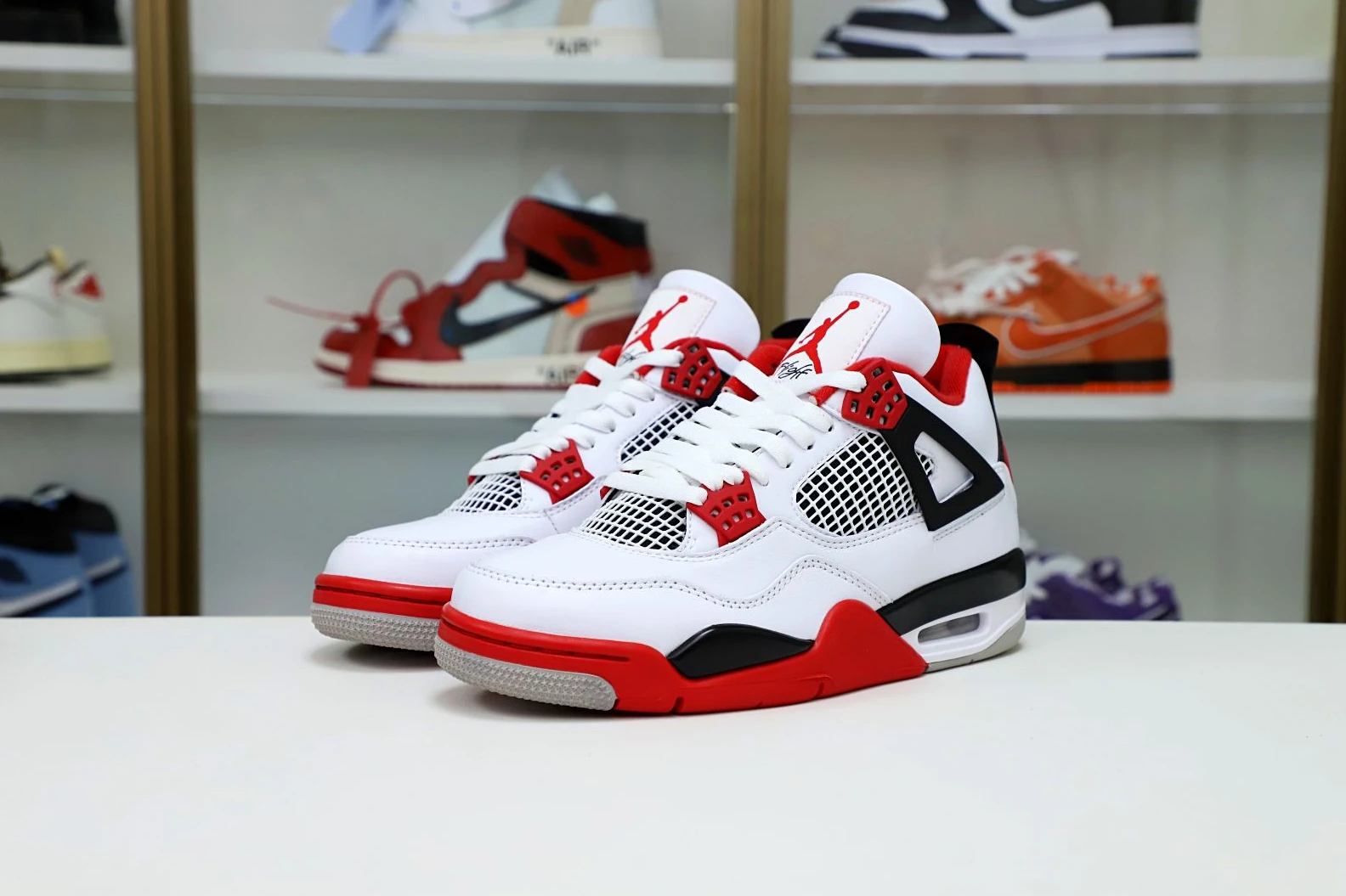 GoAnywhere Kimikick AIR JORDAN 4 RETRO 'FIRE RED' 2001