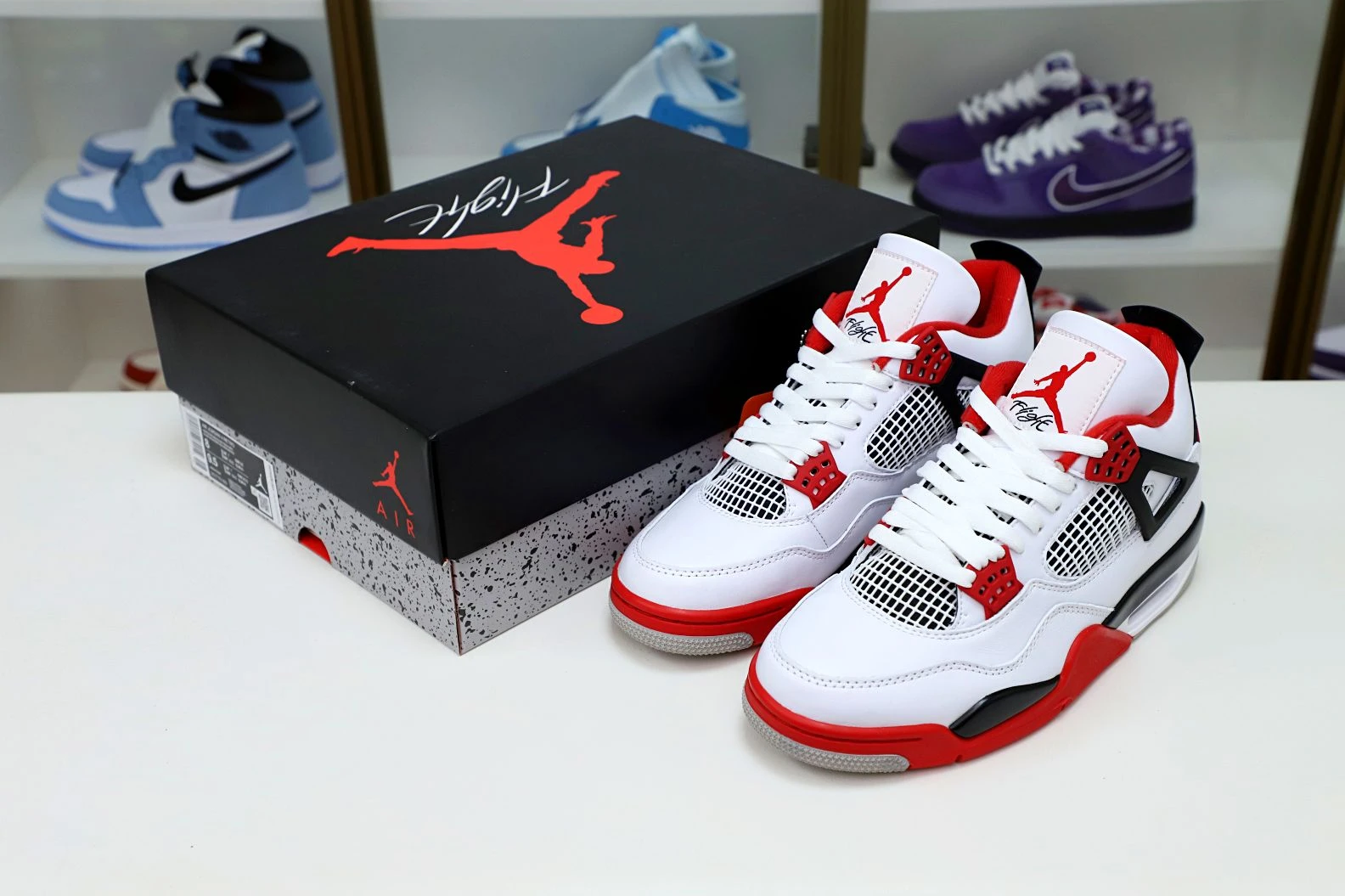 GoAnywhere Kimikick AIR JORDAN 4 RETRO 'FIRE RED' 2001