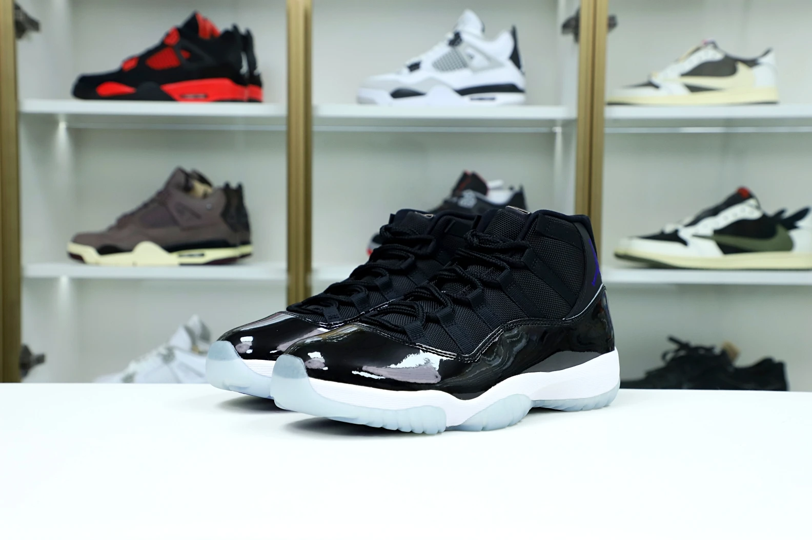 GoAnywhere Kimikick NIKE AIR JORDAN 3529