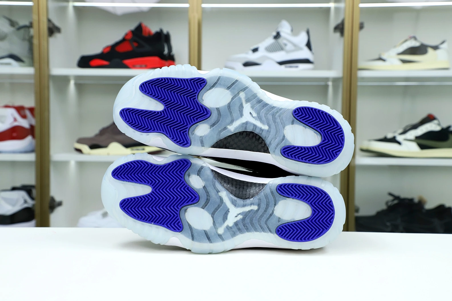 GoAnywhere Kimikick NIKE AIR JORDAN 3529